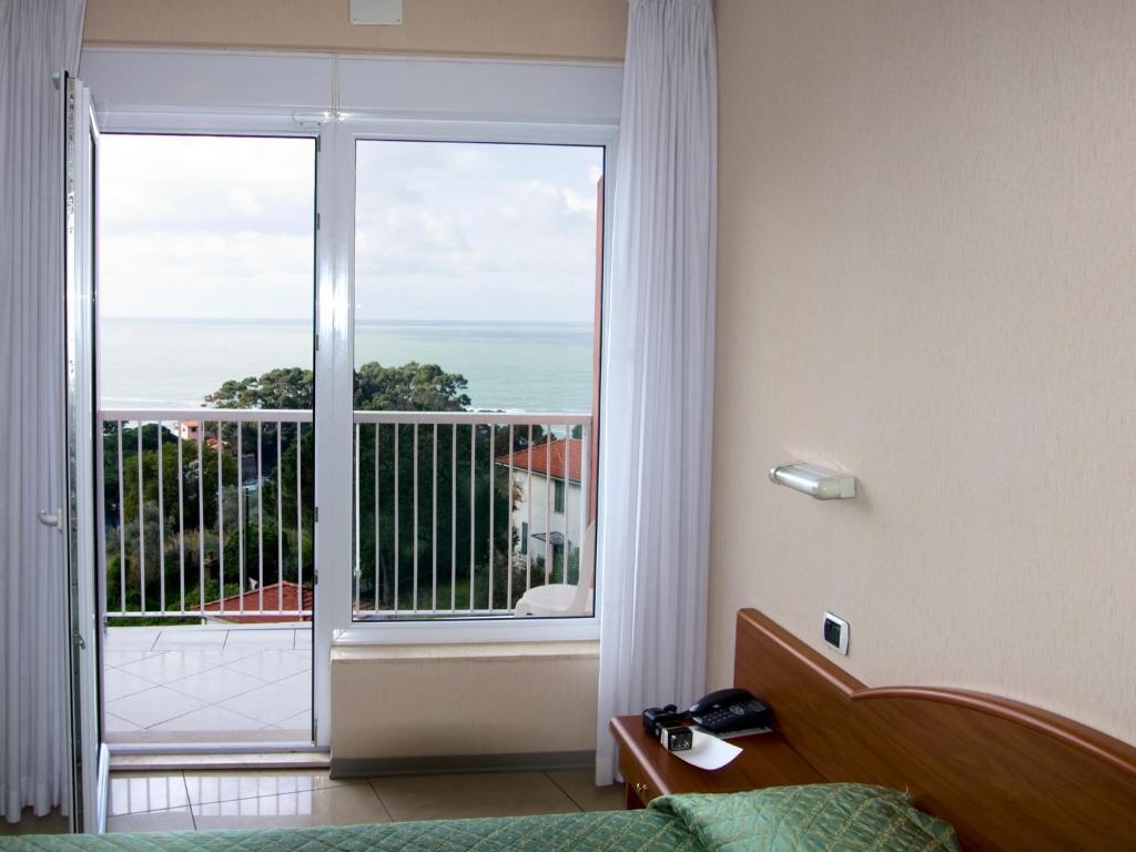 Hotel Cristallo Lerici Camera foto