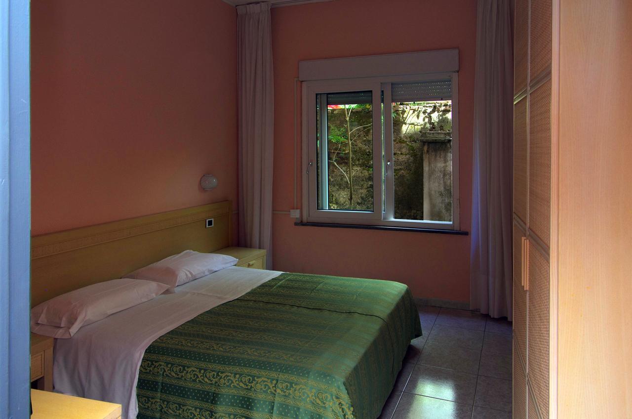 Hotel Cristallo Lerici Esterno foto