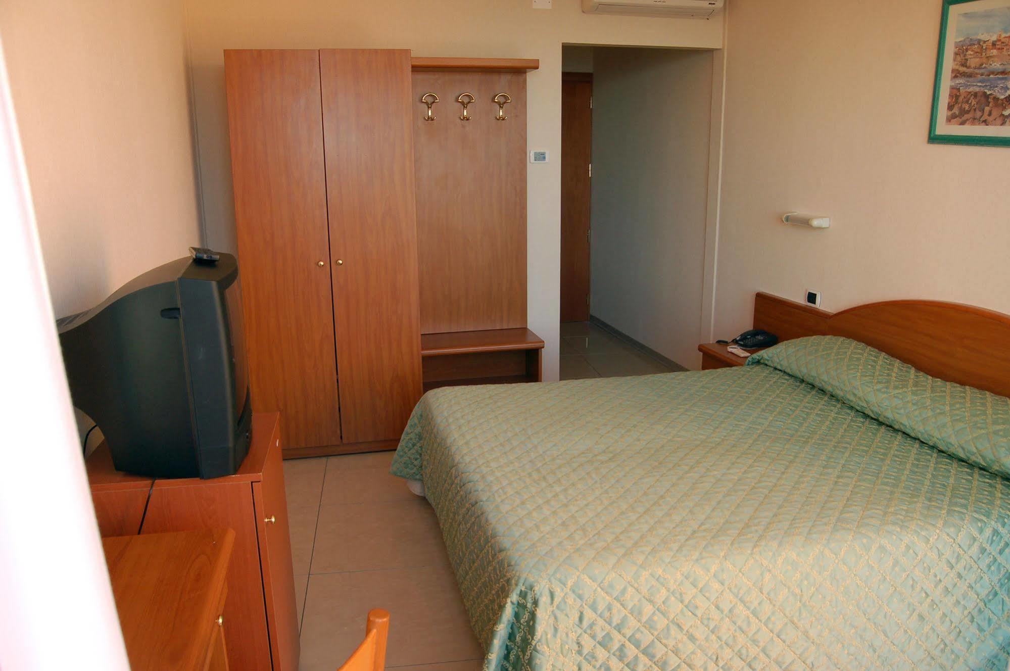 Hotel Cristallo Lerici Esterno foto