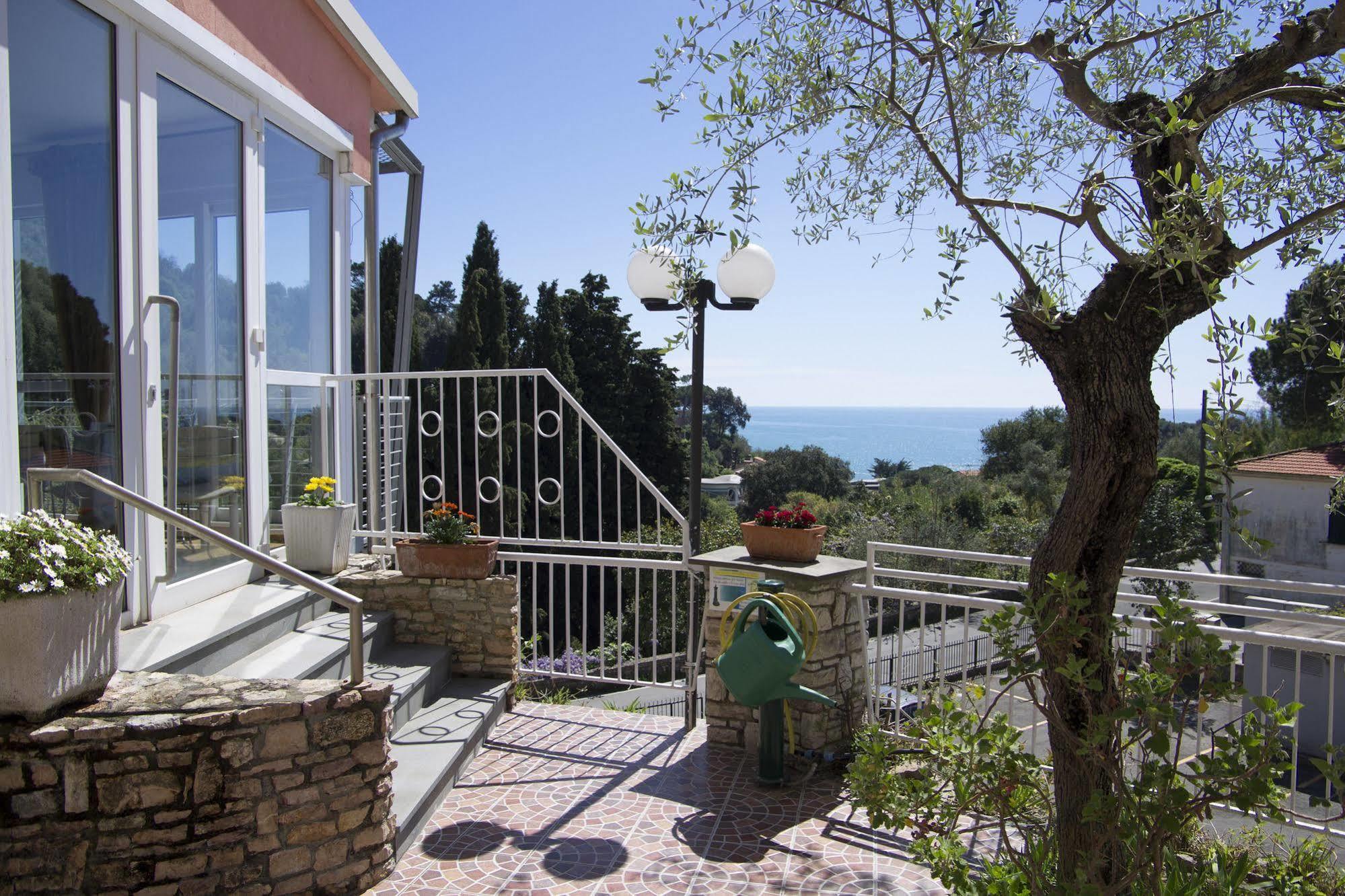 Hotel Cristallo Lerici Esterno foto