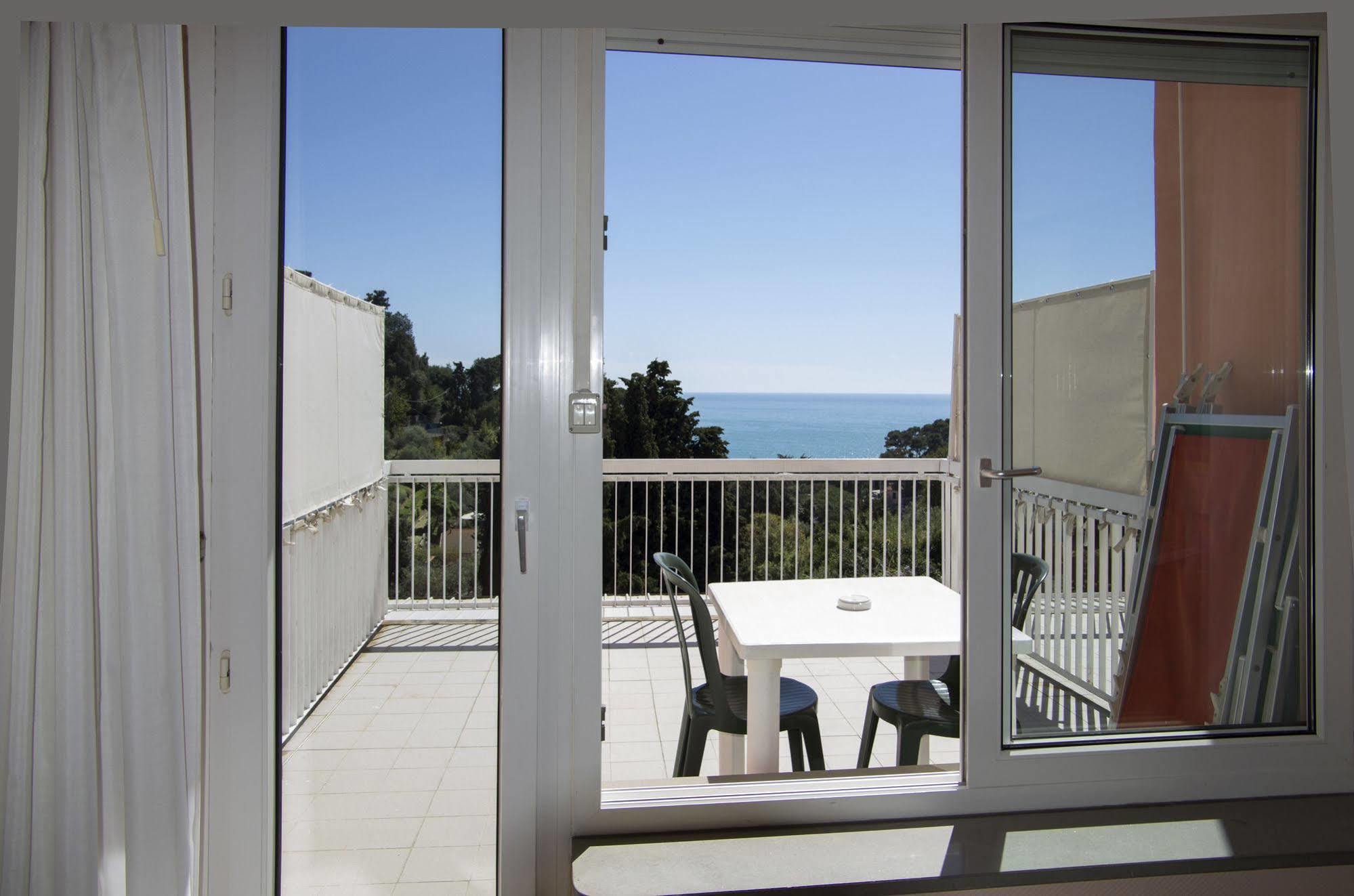 Hotel Cristallo Lerici Esterno foto