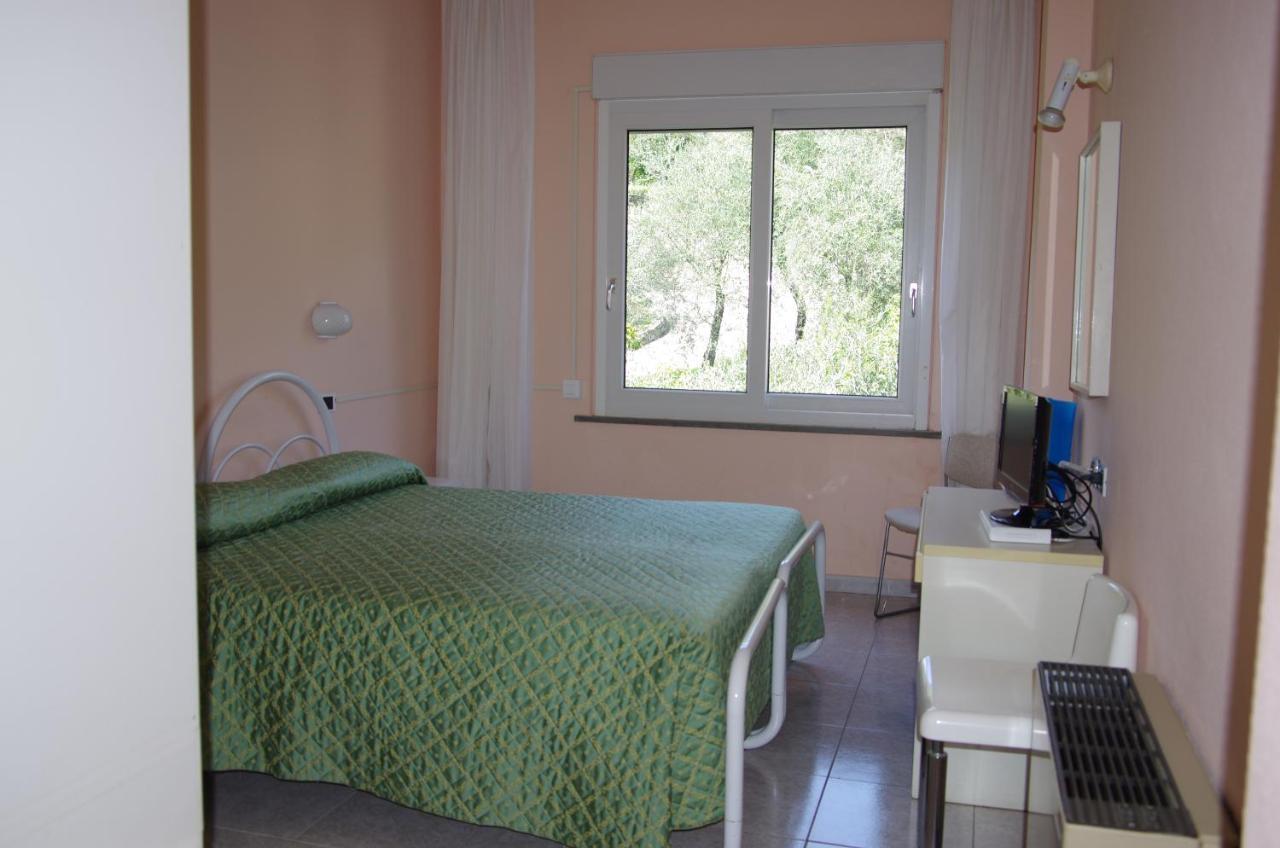 Hotel Cristallo Lerici Esterno foto